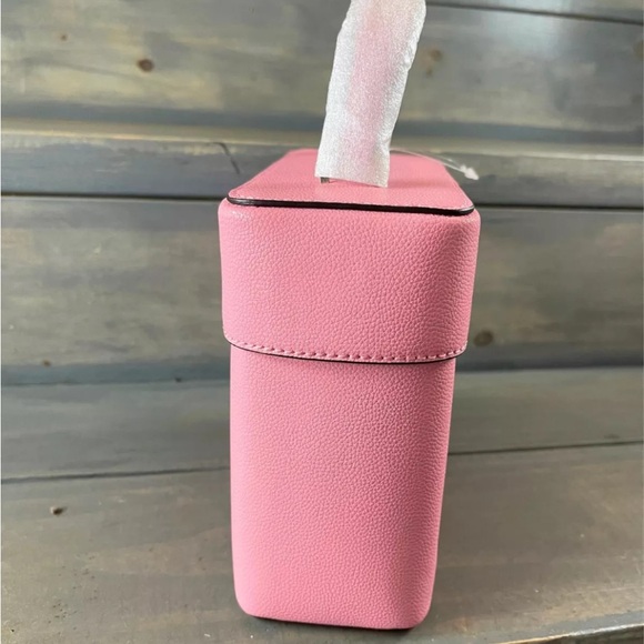 Kate Spade, Pink Clutch or Crossbody, Duster Included, NWT!! - Picture 5 of 10